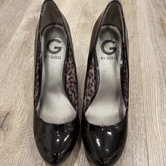 Black GUESS - 4 Inch Heels - Picture 2 of 3